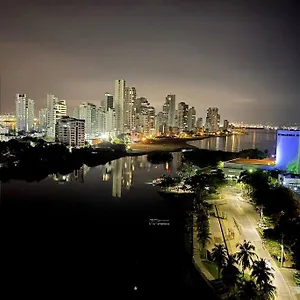 amazing-3br-penthouse-full-kitchen-pool-bar-dedicated.cartagena-hotels.org/