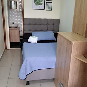 laureles-101.colombiamedellinhotels.com/